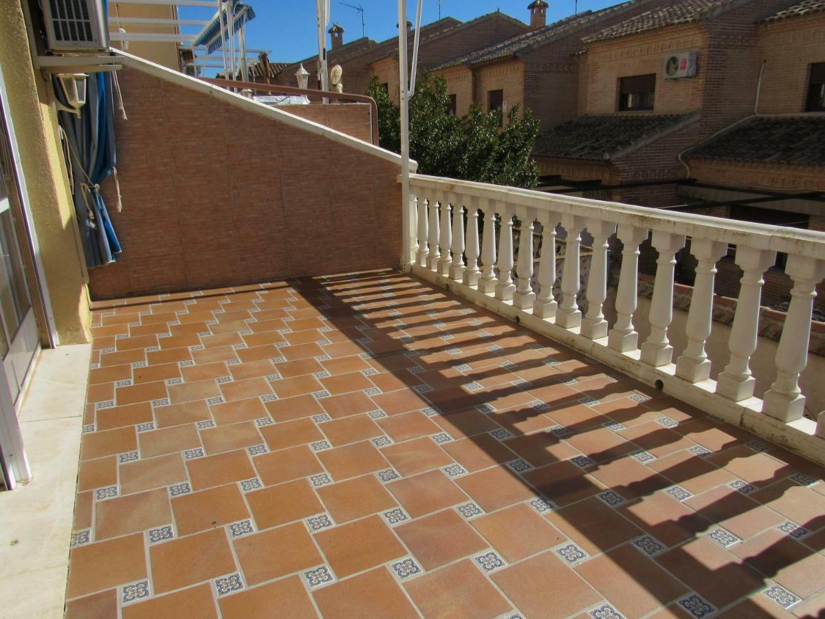 La Casa De Burgui Villa Burguillos de Toledo Luaran gambar
